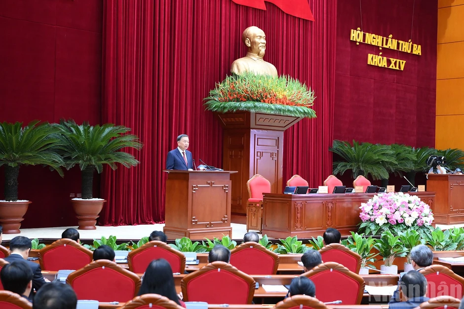 [Ảnh] Bế mạc Hội nghị lần thứ ba Ban Chấp hành Trung ương Đảng khóa XIV