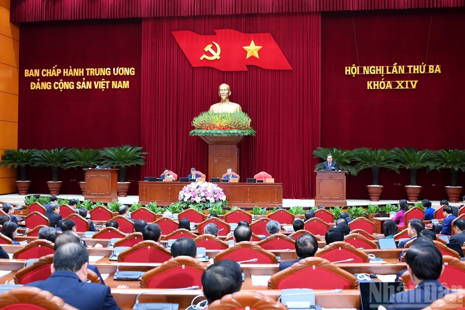 [Ảnh] Bế mạc Hội nghị lần thứ ba Ban Chấp hành Trung ương Đảng khóa XIV