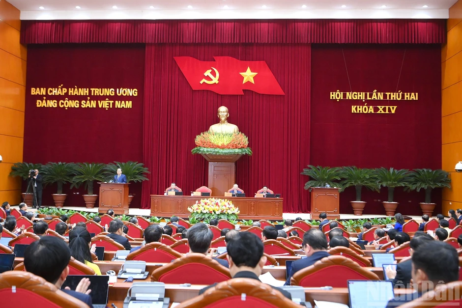[Ảnh] Bế mạc Hội nghị lần thứ hai Ban Chấp hành Trung ương Đảng khóa XIV