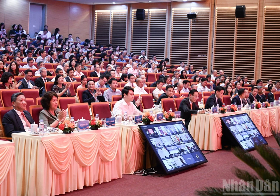 [Ảnh] Bế mạc toàn thể Hội nghị Ngoại giao lần thứ 33