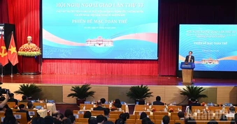 [Ảnh] Bế mạc toàn thể Hội nghị Ngoại giao lần thứ 33