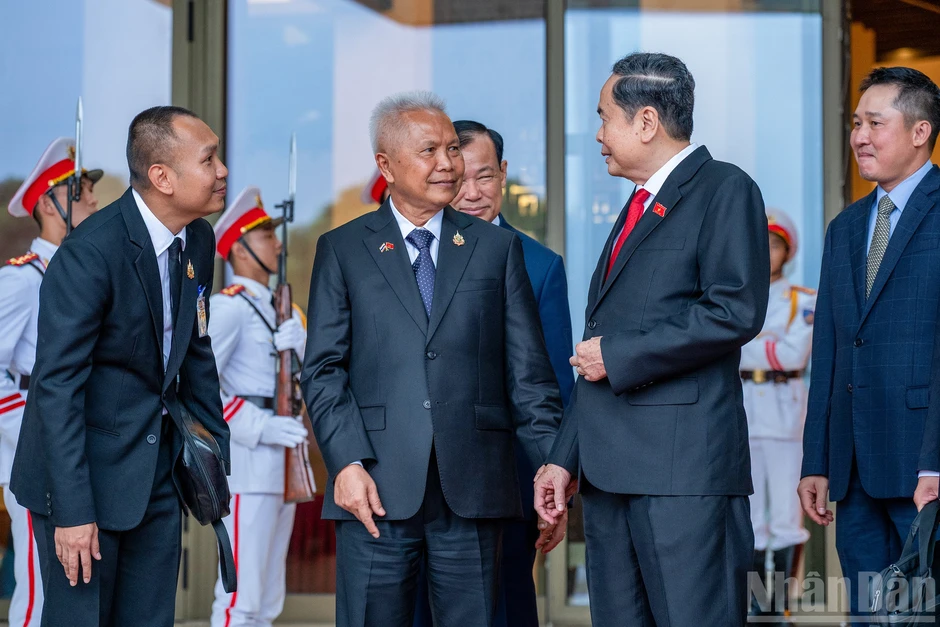 [Ảnh] Chủ tịch Quốc hội kiêm Chủ tịch Hạ viện Vương quốc Thái Lan Sophon Zaram tham quan Nhà Quốc hội