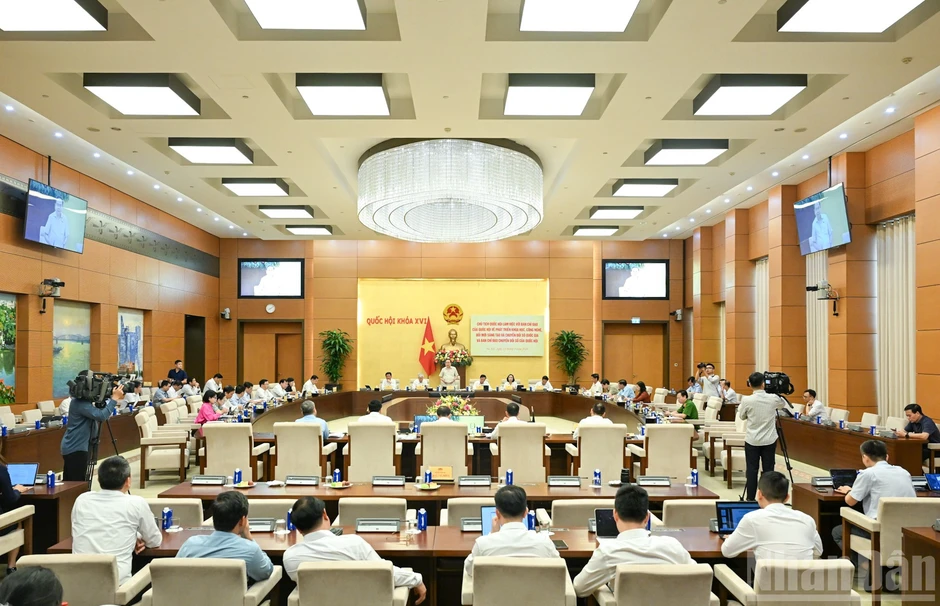 [Ảnh] Chủ tịch Quốc hội làm việc về phát triển khoa học-công nghệ, đổi mới sáng tạo và chuyển đổi số quốc gia