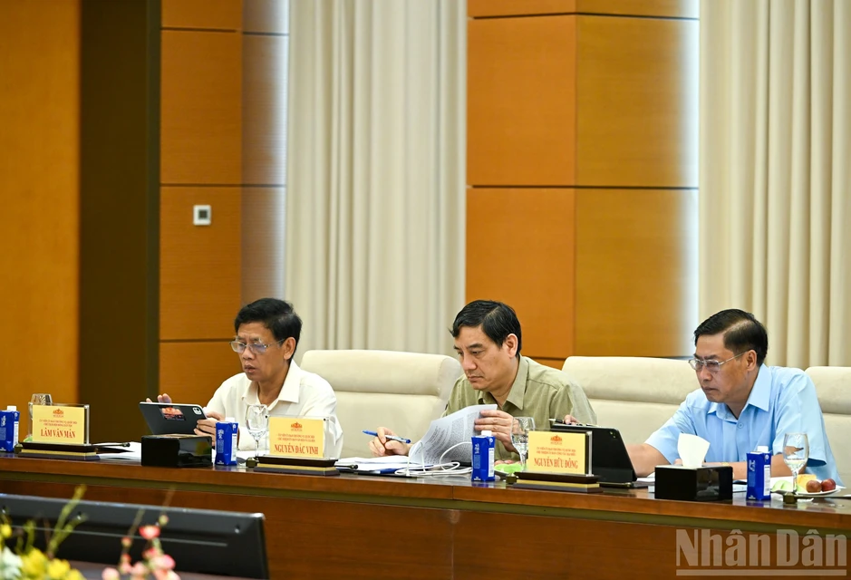 [Ảnh] Chủ tịch Quốc hội làm việc về phát triển khoa học-công nghệ, đổi mới sáng tạo và chuyển đổi số quốc gia