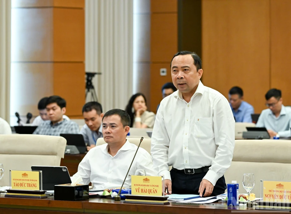 [Ảnh] Chủ tịch Quốc hội làm việc về phát triển khoa học-công nghệ, đổi mới sáng tạo và chuyển đổi số quốc gia