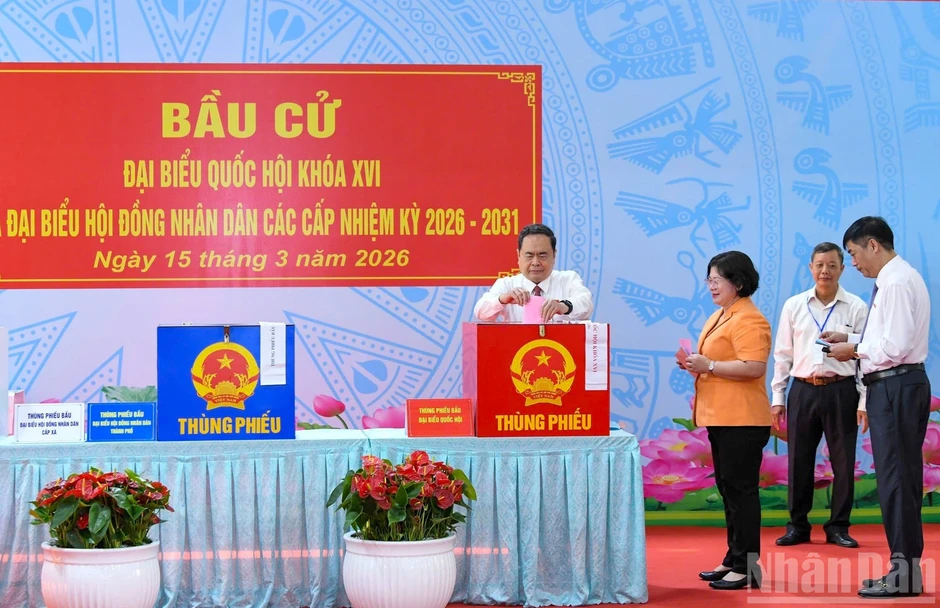 [Ảnh] Chủ tịch Quốc hội Trần Thanh Mẫn dự khai mạc Ngày bầu cử tại Thành phố Hồ Chí Minh