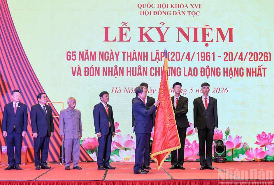 [Ảnh] Chủ tịch Quốc hội Trần Thanh Mẫn dự Lễ kỷ niệm 65 năm Ngày thành lập Hội đồng Dân tộc