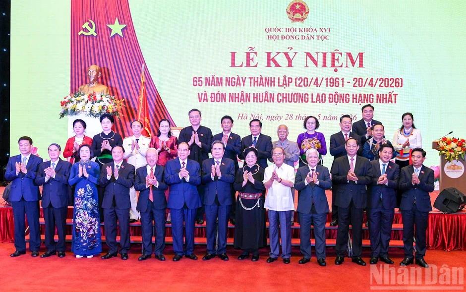 [Ảnh] Chủ tịch Quốc hội Trần Thanh Mẫn dự Lễ kỷ niệm 65 năm Ngày thành lập Hội đồng Dân tộc