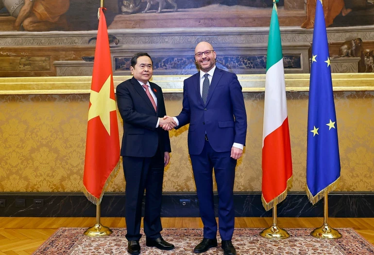 [Ảnh] Chủ tịch Quốc hội Trần Thanh Mẫn hội đàm với Chủ tịch Hạ viện Italia