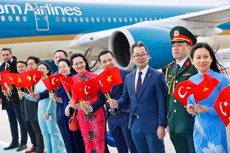 [Ảnh] Chủ tịch Quốc hội Trần Thanh Mẫn kết thúc tốt đẹp chương trình tham dự IPU-152