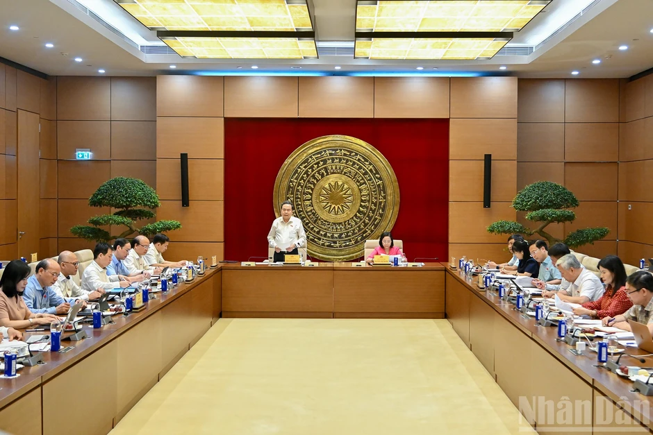 [Ảnh] Chủ tịch Quốc hội Trần Thanh Mẫn làm việc với Thường trực Ủy ban Công tác đại biểu