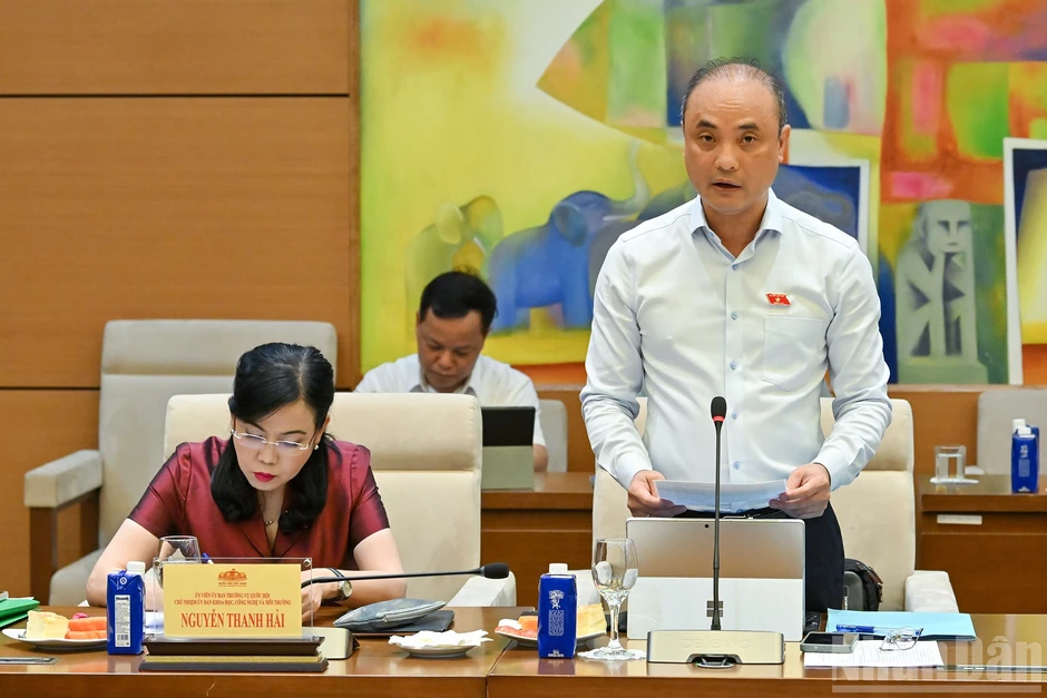 [Ảnh] Chủ tịch Quốc hội Trần Thanh Mẫn làm việc với Thường trực Ủy ban Khoa học, Công nghệ và Môi trường