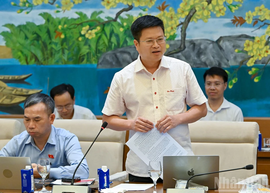 [Ảnh] Chủ tịch Quốc hội Trần Thanh Mẫn làm việc với Thường trực Ủy ban Pháp luật và Tư pháp
