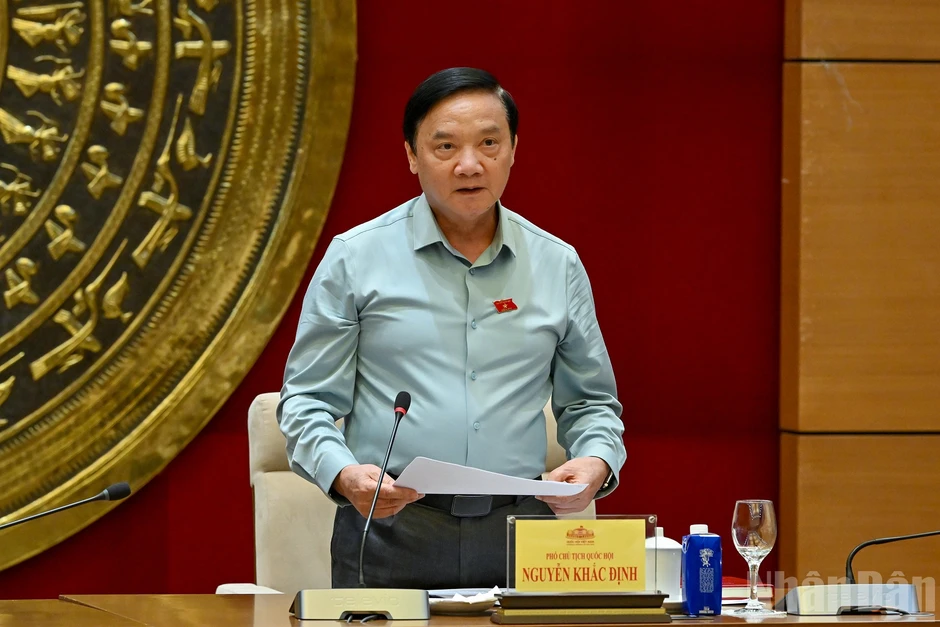 [Ảnh] Chủ tịch Quốc hội Trần Thanh Mẫn làm việc với Thường trực Ủy ban Pháp luật và Tư pháp
