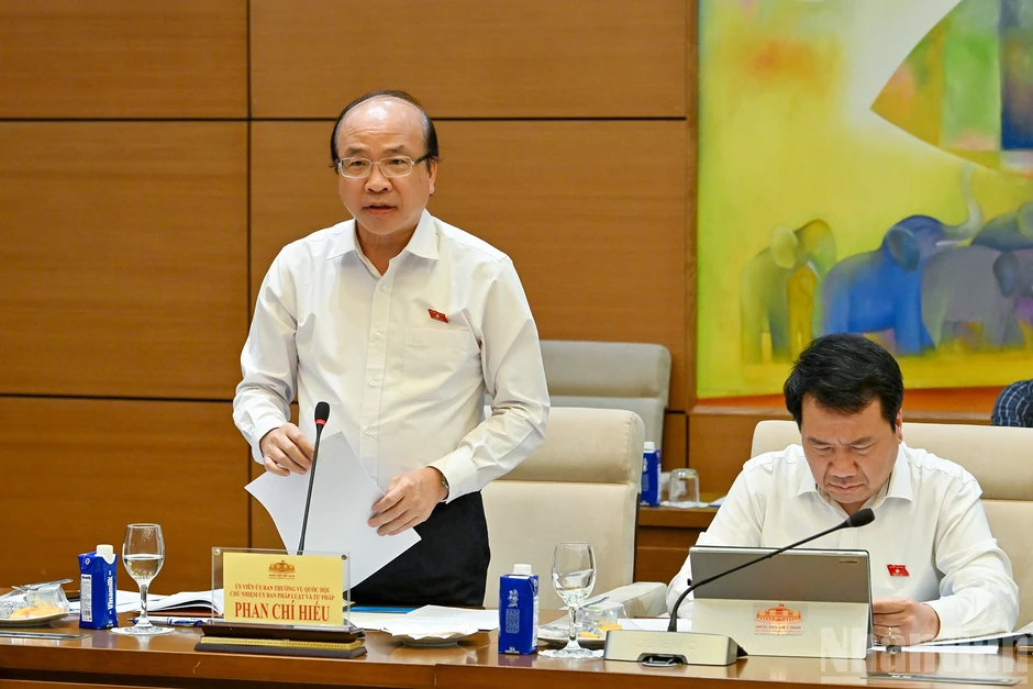 [Ảnh] Chủ tịch Quốc hội Trần Thanh Mẫn làm việc với Thường trực Ủy ban Pháp luật và Tư pháp
