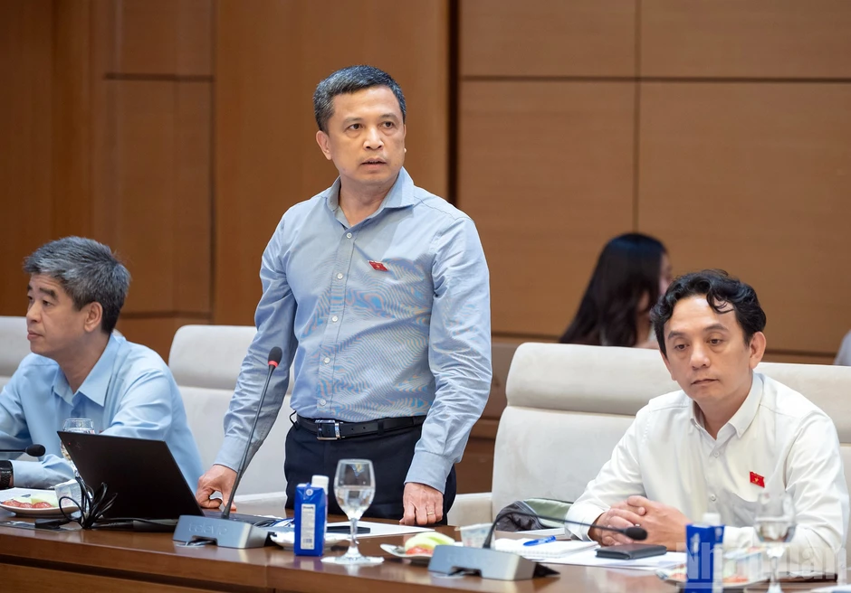 [Ảnh] Chủ tịch Quốc hội Trần Thanh Mẫn làm việc với Thường trực Ủy ban Quốc phòng, An ninh và Đối ngoại