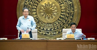 [Ảnh] Chủ tịch Quốc hội Trần Thanh Mẫn làm việc với Thường trực Ủy ban Quốc phòng, An ninh và Đối ngoại