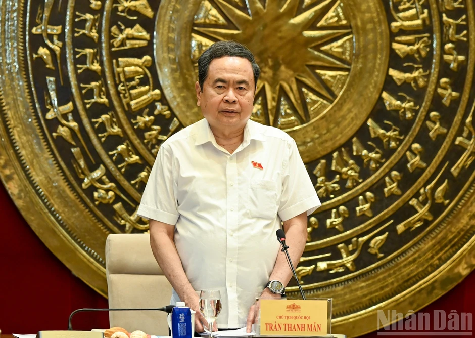 [Ảnh] Chủ tịch Quốc hội Trần Thanh Mẫn làm việc với Thường trực Ủy ban Văn hóa và Xã hội