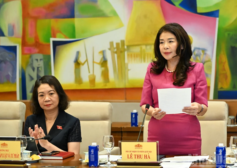 [Ảnh] Chủ tịch Quốc hội Trần Thanh Mẫn làm việc với Văn phòng Quốc hội