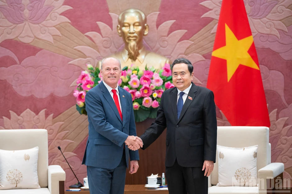[Ảnh] Chủ tịch Quốc hội Trần Thanh Mẫn tiếp Đại sứ Canada, Đại sứ Hàn Quốc