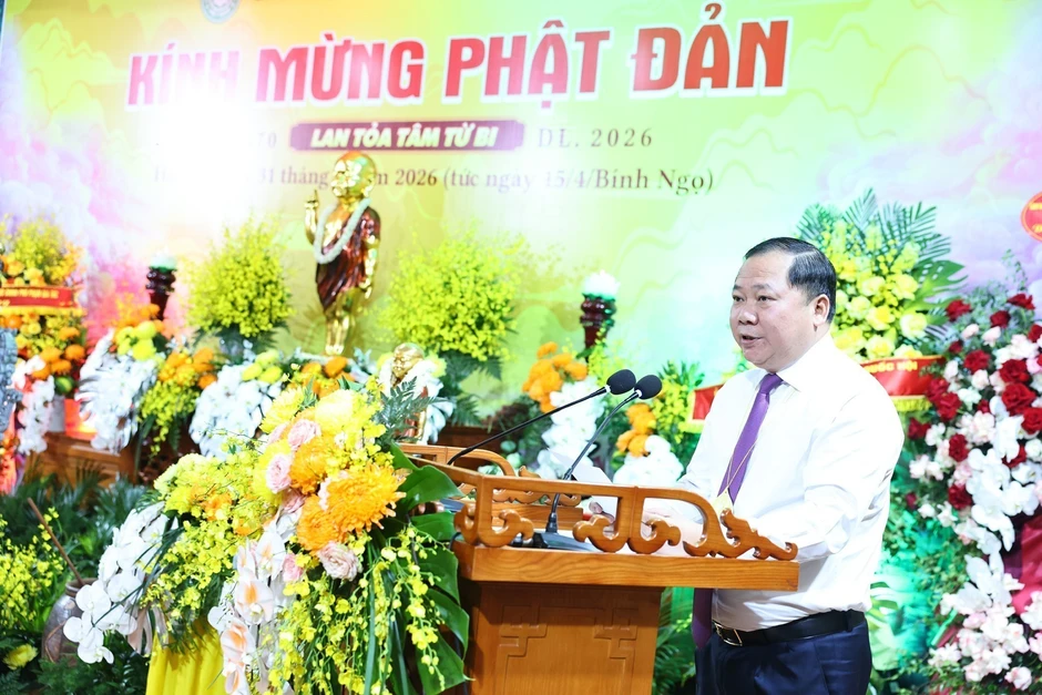 [Ảnh] Đại lễ Phật đản lan tỏa tâm từ bi tới Phật tử và công chúng