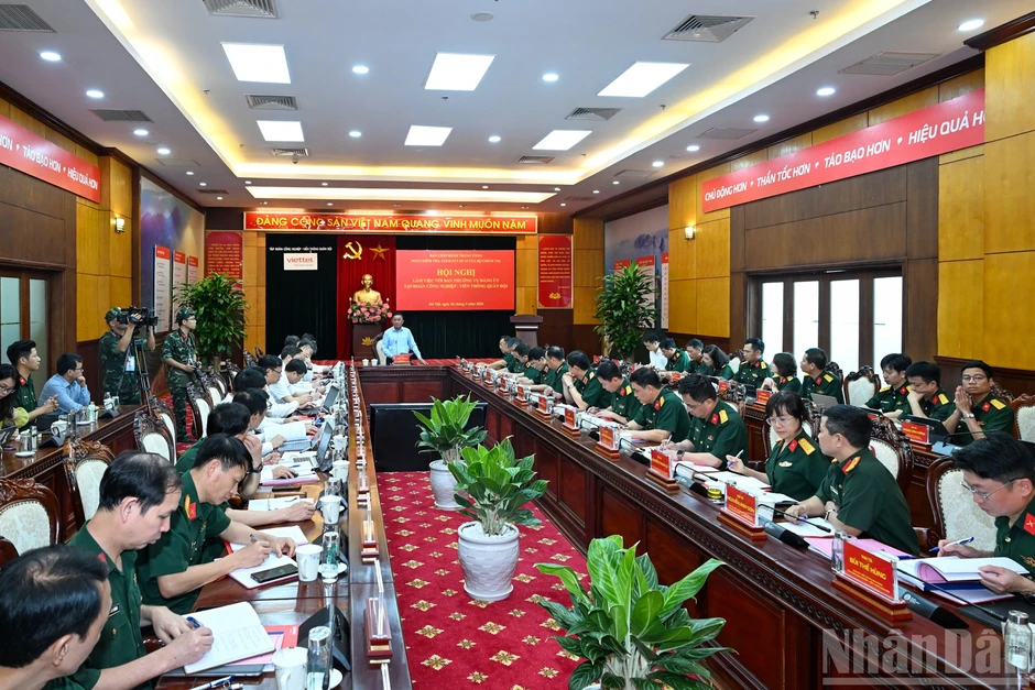 [Ảnh] Đoàn kiểm tra, giám sát số 12 của Bộ Chính trị làm việc với Tập đoàn Viettel