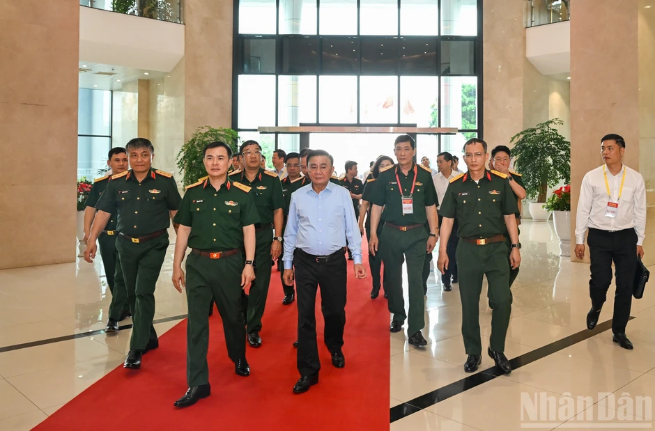 [Ảnh] Đoàn kiểm tra, giám sát số 12 của Bộ Chính trị làm việc với Tập đoàn Viettel