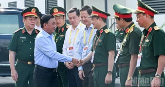 [Ảnh] Đoàn kiểm tra, giám sát số 12 của Bộ Chính trị làm việc với Tập đoàn Viettel