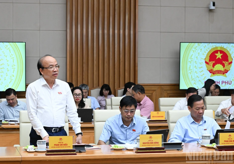 [Ảnh] Hội nghị Ban Thường vụ Đảng ủy Chính phủ và Ban Thường vụ Đảng ủy Quốc hội