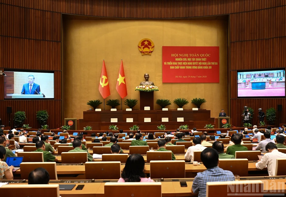 [Ảnh] Hội nghị toàn quốc nghiên cứu, học tập, quán triệt và triển khai thực hiện Nghị quyết Hội nghị lần thứ ba Ban Chấp hành Trung ương Đảng khóa XIV