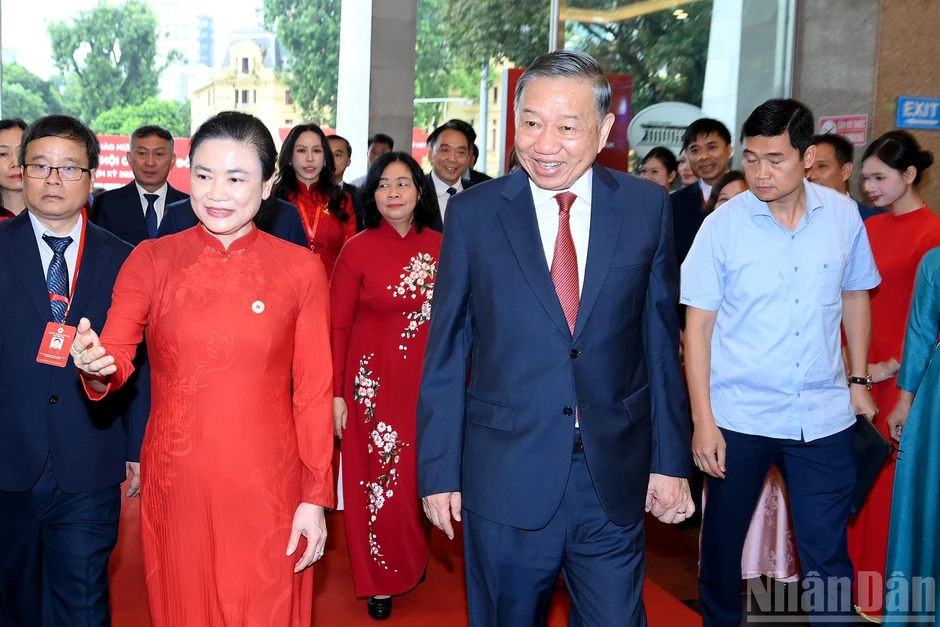 [Ảnh] Khai mạc trọng thể Đại hội đại biểu toàn quốc Hội Chữ thập Đỏ Việt Nam lần thứ XII