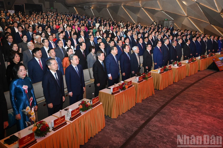 [Ảnh] Lễ kỷ niệm 75 năm Ngày Báo Nhân Dân ra số đầu