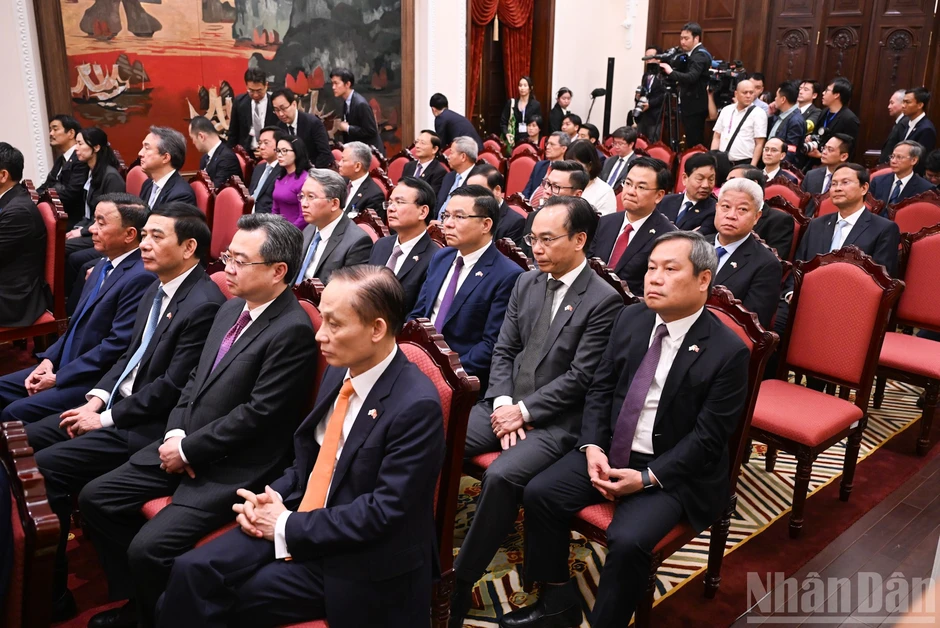 [Ảnh] Nhật Bản trao Huân chương Mặt trời mọc, tặng nguyên lãnh đạo Đảng, Nhà nước Việt Nam