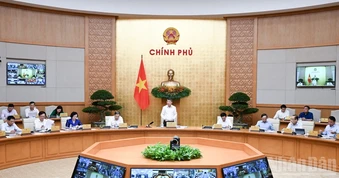 [Ảnh] Thủ tướng Lê Minh Hưng chủ trì Phiên họp Chính phủ thường kỳ tháng 9/2026