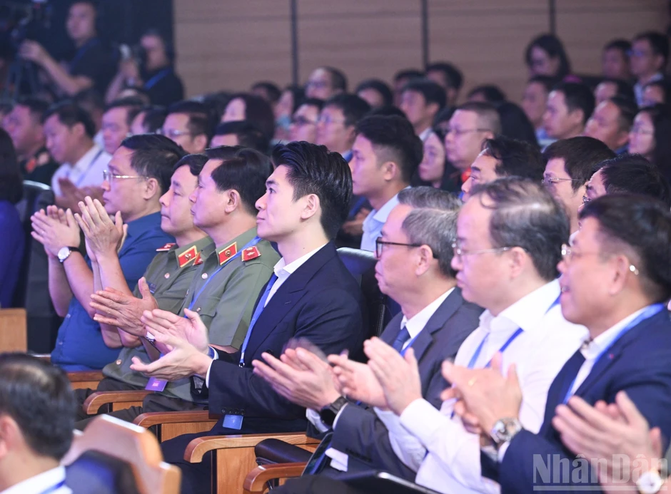 [Ảnh] Thủ tướng Lê Minh Hưng dự Lễ Mít tinh hưởng ứng Ngày An ninh mạng Việt Nam