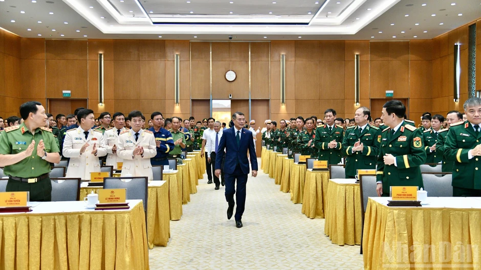 [Ảnh] Thủ tướng Lê Minh Hưng dự Lễ tuyên dương Đoàn cứu hộ, cứu nạn Việt Nam hỗ trợ Venezuela khắc phục hậu quả động đất