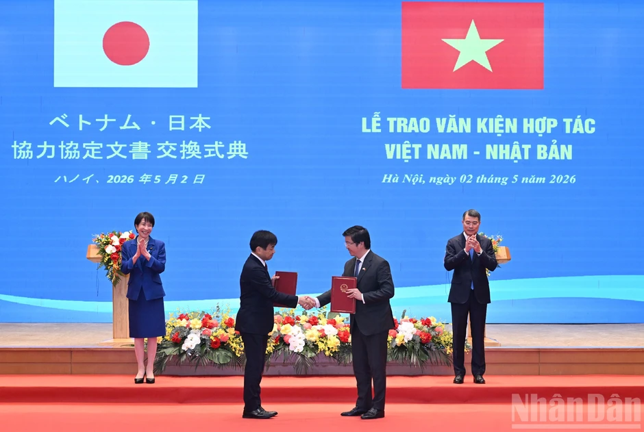 [Ảnh] Thủ tướng Lê Minh Hưng hội đàm với Thủ tướng Nhật Bản Takaichi Sanae