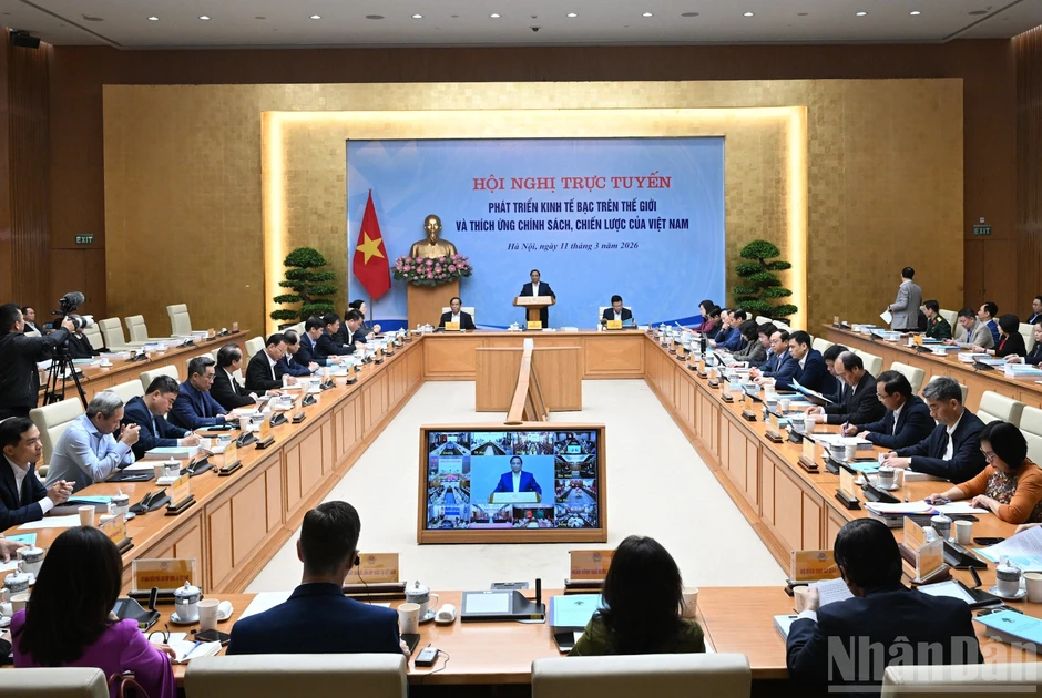[Ảnh] Thủ tướng Phạm Minh Chính chủ trì Hội nghị về phát triển kinh tế bạc