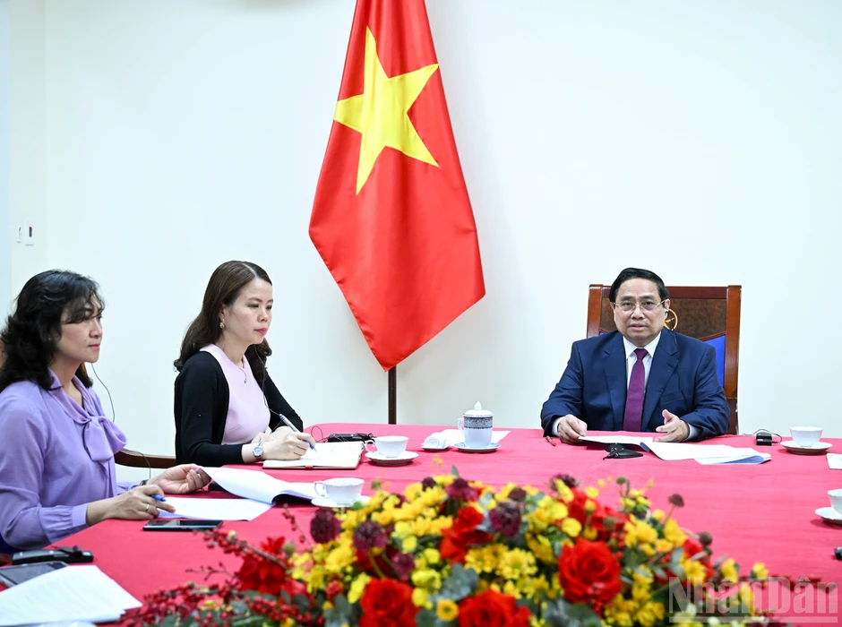 [Ảnh] Thủ tướng Phạm Minh Chính điện đàm với Thủ tướng Algeria Sifi Ghrieb