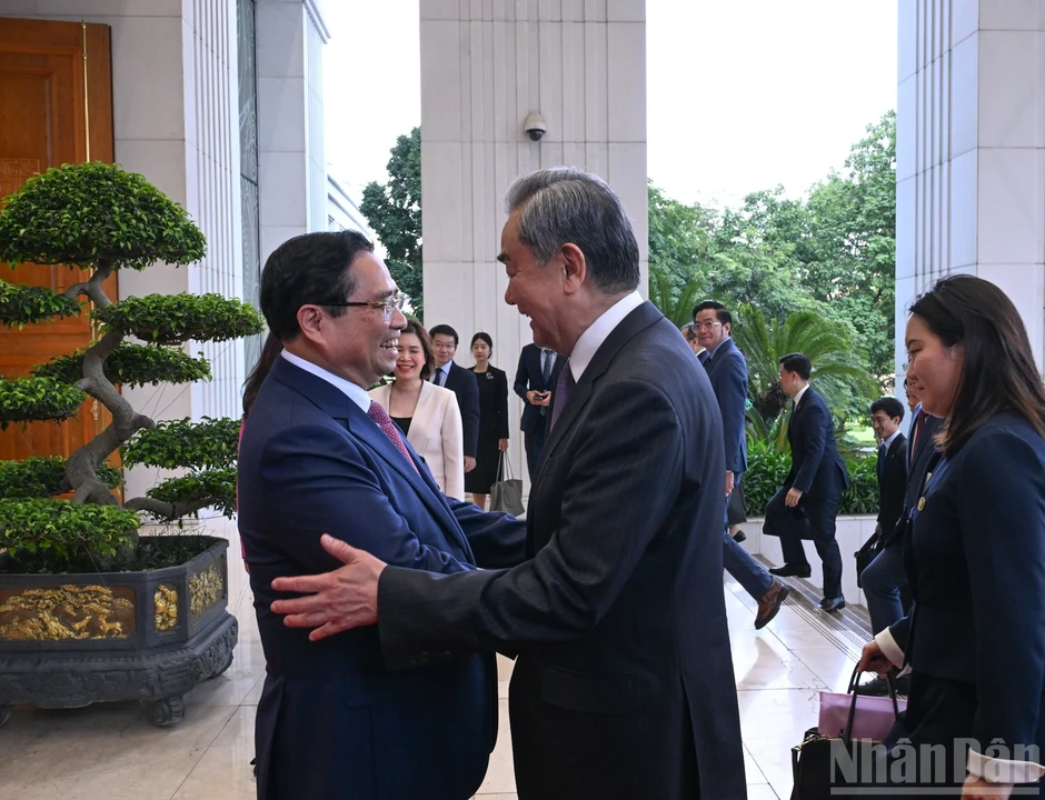 [Ảnh] Thủ tướng Phạm Minh Chính tiếp Bộ trưởng Ngoại giao, Quốc phòng, Công an Trung Quốc