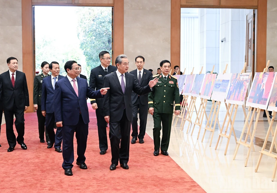 [Ảnh] Thủ tướng Phạm Minh Chính tiếp Bộ trưởng Ngoại giao, Quốc phòng, Công an Trung Quốc