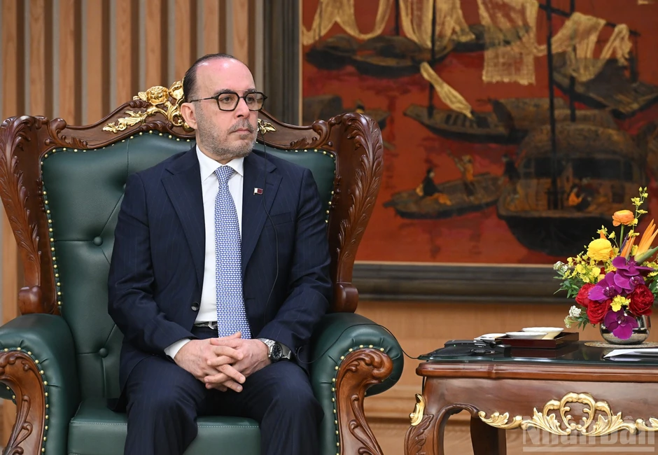[Ảnh] Thủ tướng Phạm Minh Chính tiếp Đại sứ đặc mệnh toàn quyền Nhà nước Qatar Khalid Ali Abdullah Abel