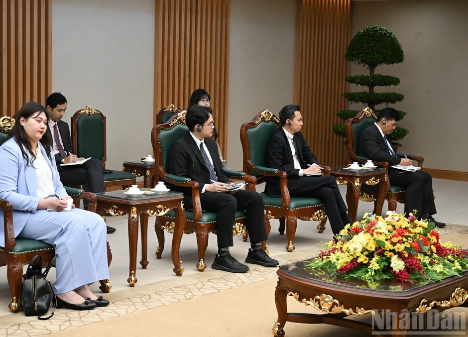 [Ảnh] Thủ tướng Phạm Minh Chính tiếp Đại sứ Indonesia Adam Mulawarman Tugio