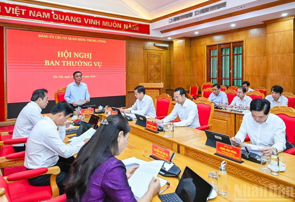 [Ảnh] Thường trực Ban Bí thư Trần Cẩm Tú chủ trì Hội nghị Ban Thường vụ Đảng ủy các cơ quan Đảng Trung ương