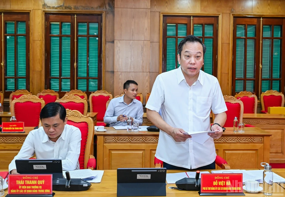 [Ảnh] Thường trực Ban Bí thư Trần Cẩm Tú chủ trì Hội nghị Ban Thường vụ Đảng ủy các cơ quan Đảng Trung ương