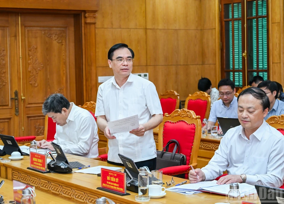 [Ảnh] Thường trực Ban Bí thư Trần Cẩm Tú chủ trì Hội nghị Ban Thường vụ Đảng ủy các cơ quan Đảng Trung ương