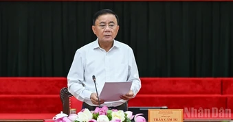 [Ảnh] Thường trực Ban Bí thư Trần Cẩm Tú chủ trì Hội nghị giao ban với các Tỉnh ủy, Thành ủy, Đảng ủy, các ban Đảng