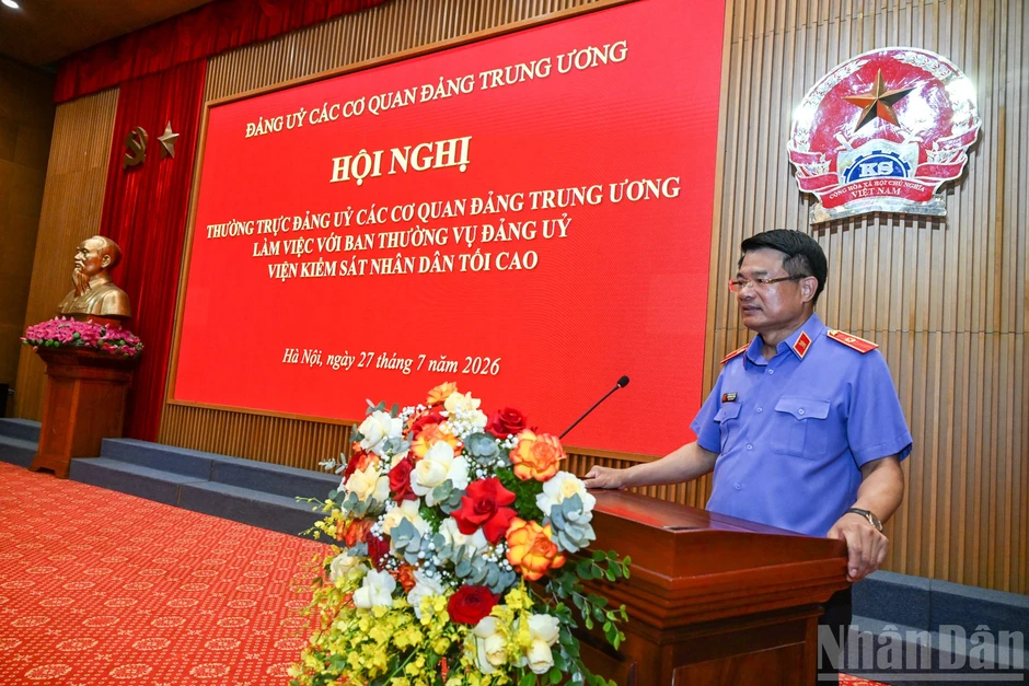 [Ảnh] Thường trực Ban Bí thư Trần Cẩm Tú chủ trì làm việc với Ban Thường vụ Đảng ủy Viện Kiểm sát nhân dân tối cao