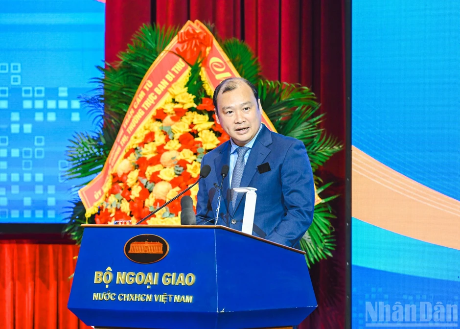 [Ảnh] Thường trực Ban Bí thư Trần Cẩm Tú dự Phiên họp toàn thể về đối ngoại Đảng và đối ngoại nhân dân