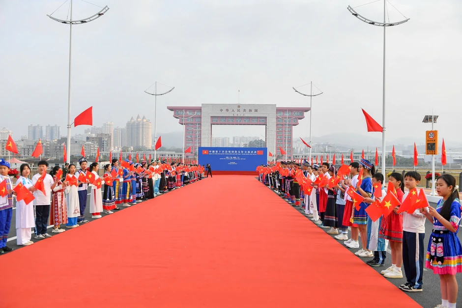 [Ảnh] Thượng tướng Đổng Quân, Bộ trưởng Quốc phòng Trung Quốc chủ trì Lễ đón Đại tướng Phan Văn Giang và Đoàn đại biểu Việt Nam sang Trung Quốc dự giao lưu